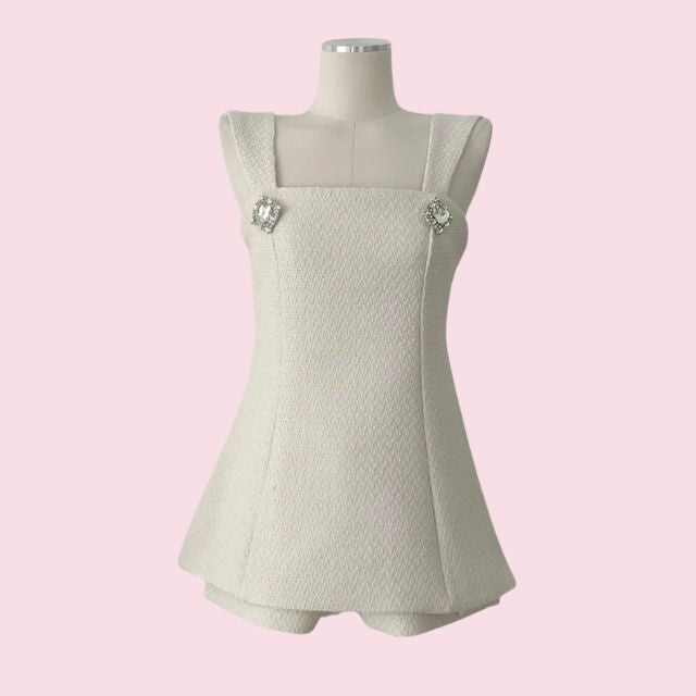 Coralie | Schicker Tweed-Playsuit mit Zierknöpfen