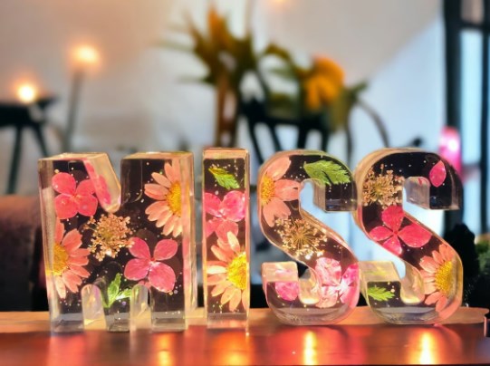 FloraGlow™ | Handgemachte florale Nachtlampe für eine traumhafte Atmosphäre