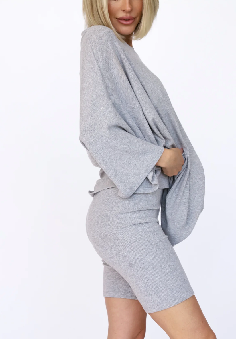 Bequemes Oberteil & Shorts - 1+1 GRATIS
