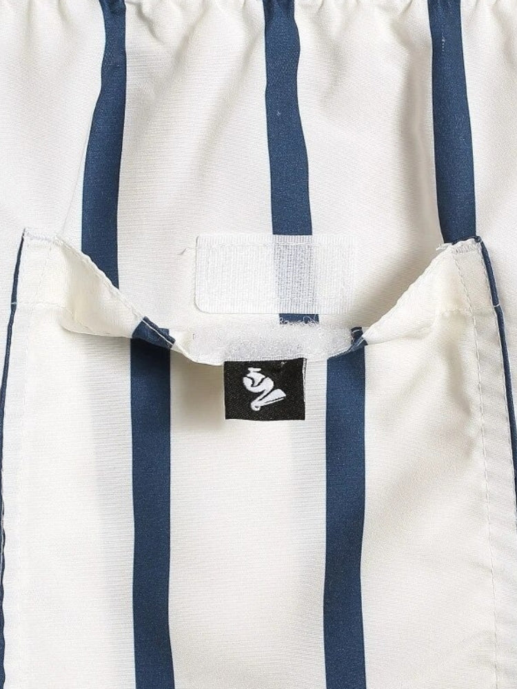 Max | Badeshorts aus altem Geld