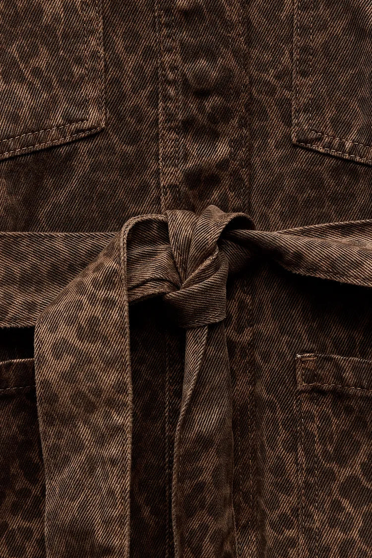 Jeansjacke mit Tiermuster