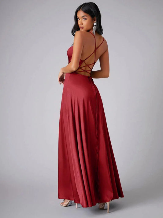 Satin-Kleid mit Kreuzschlitz