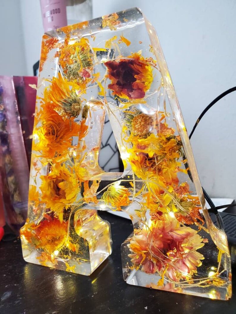 FloraGlow™ | Handgemachte florale Nachtlampe für eine traumhafte Atmosphäre
