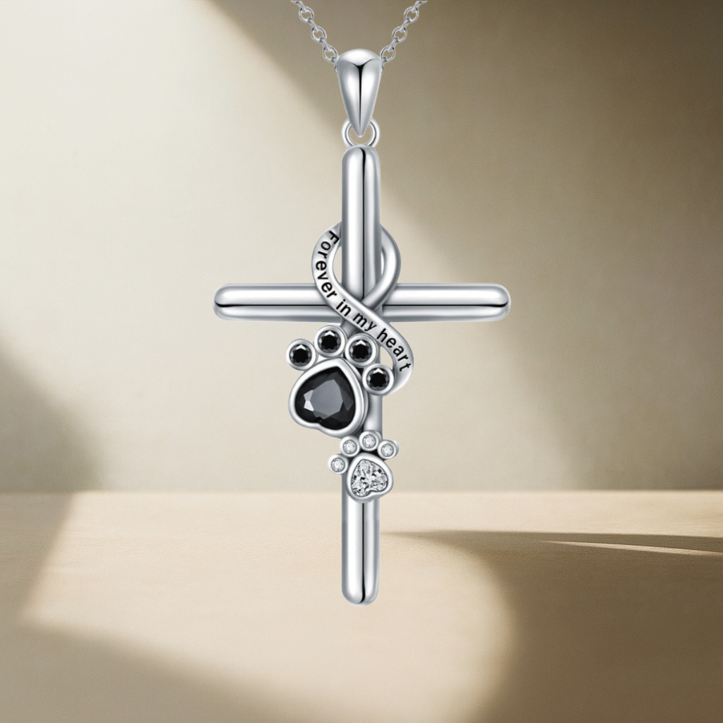 LYORA – Pfoten- & Kreuz-Halskette aus silber