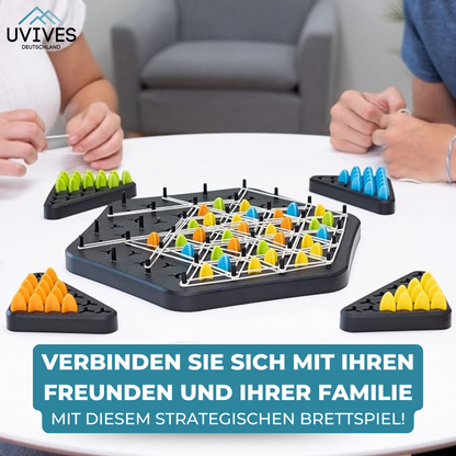 KnotLogic™ - Ketten-Dreieck-Schachspiel