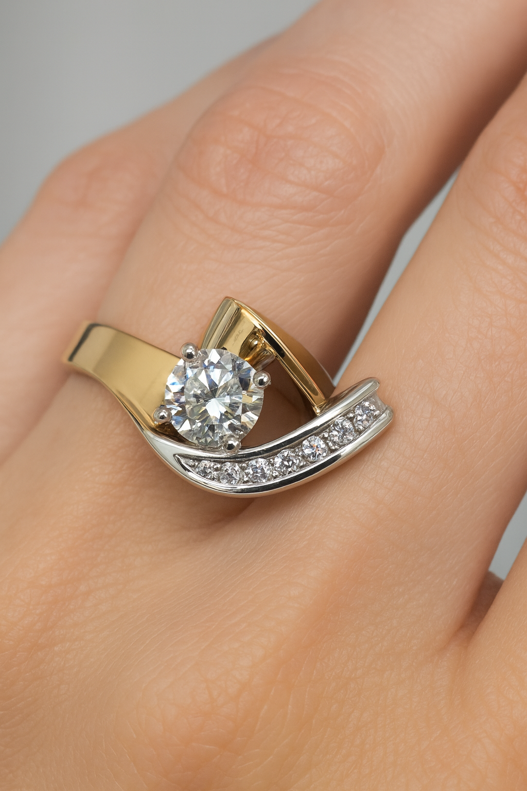Vintage Unregelmäßiger Gold- & Silber-Zirkonia-Ring