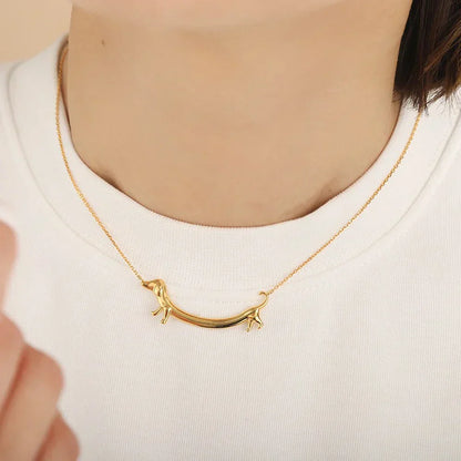 LILOU – Dackel-Halskette in  Silber und gold