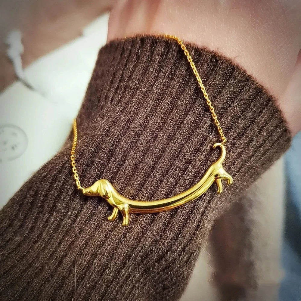 LILOU – Dackel-Halskette in  Silber und gold