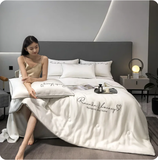 Deloz | Summer silk soft die ideale Bettdecke für warme Nächte