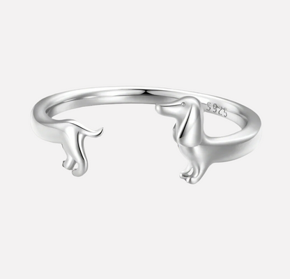 PEPI – Verstellbarer  Silber und gold Dackel-Ring in Wickel