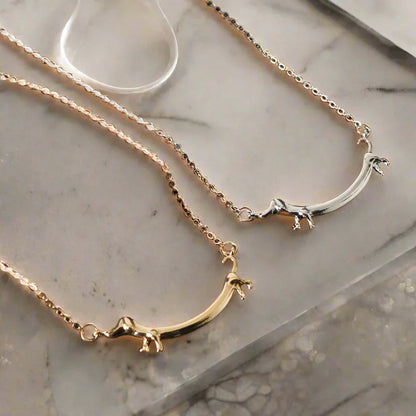 LILOU – Dackel-Halskette in  Silber und gold