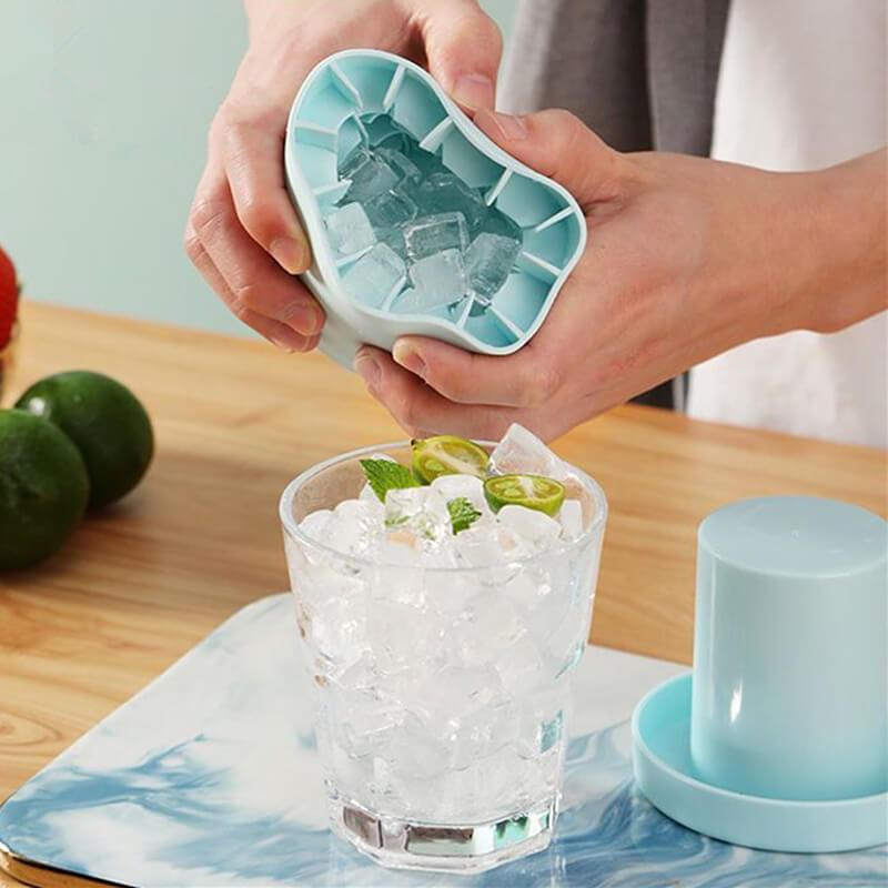 1+1 GRATIS | FrozenIce™ - Tragbarer Silikon-Eiswürfelbereiter mit Deckel