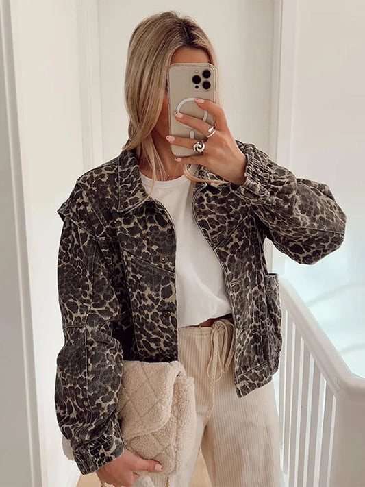 Maleah | lässiger Kurzmantel mit Leopardenmuster