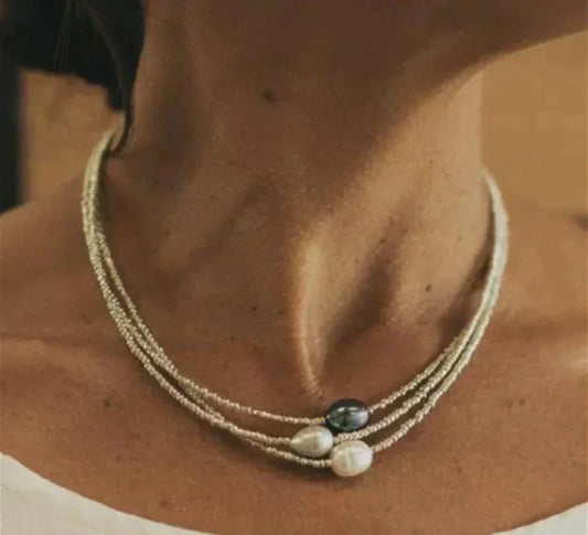 Pure Grace – Handgefertigte Süßwasserperlenkette